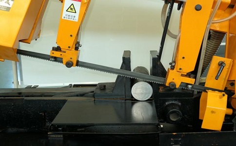 金堂数控带锯床自动送料精度会出现偏差吗? 金堂数控带锯床自动送料精度会出现偏差吗?